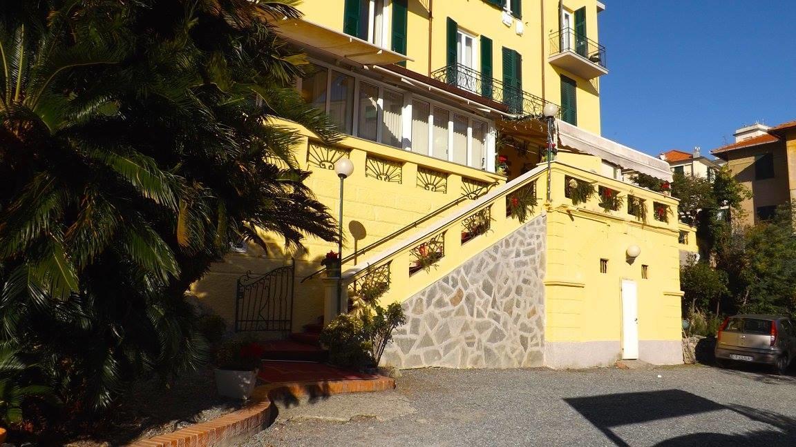 Hotel Azzurro Varazze Eksteriør billede