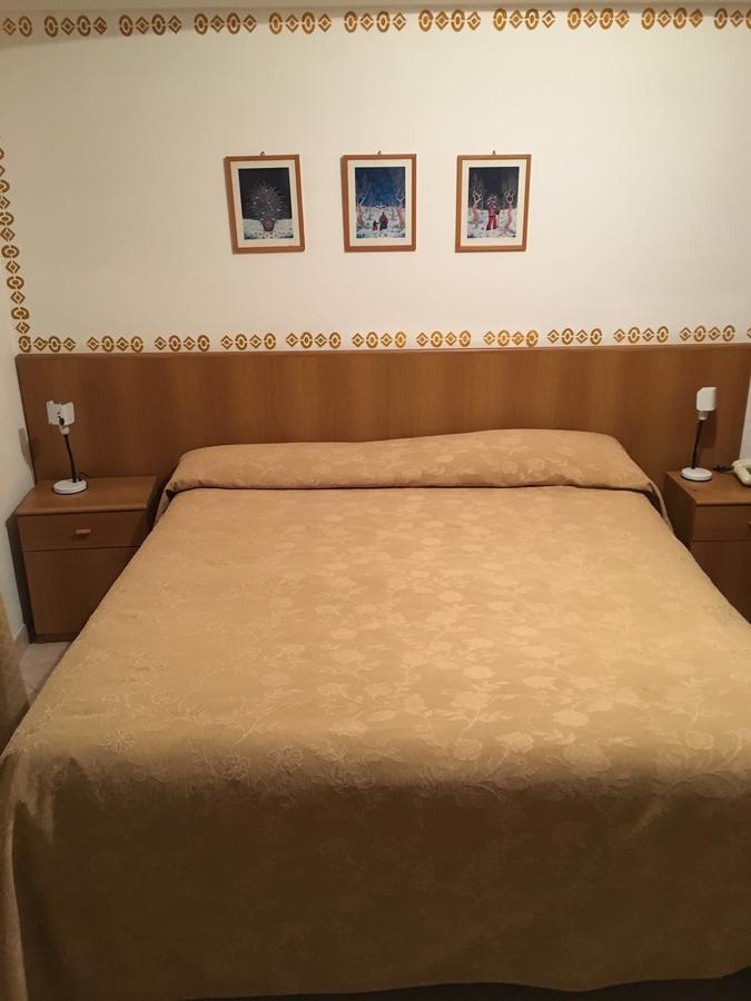 Hotel Azzurro Varazze Eksteriør billede