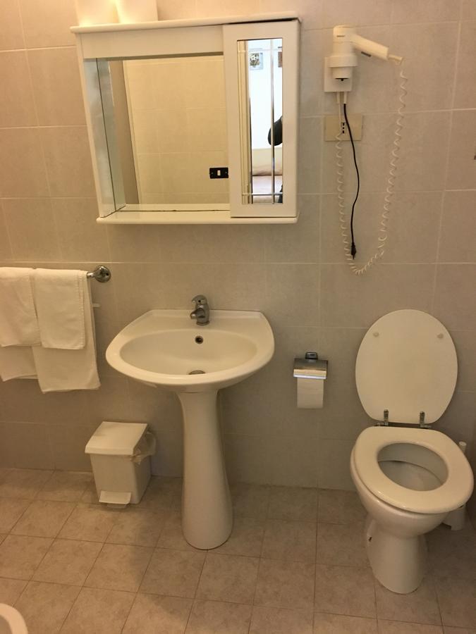 Hotel Azzurro Varazze Eksteriør billede