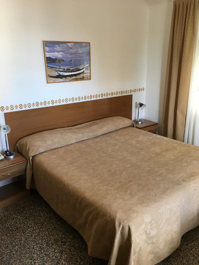 Hotel Azzurro Varazze Eksteriør billede